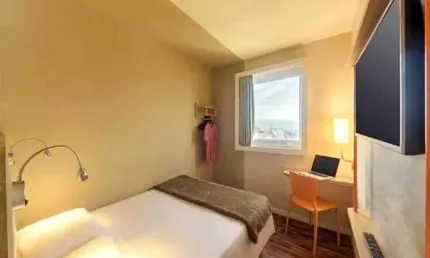 Flat Ibis budget São João disponível para venda com 13m²