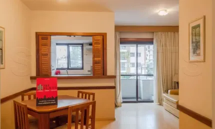 Apartamento mobiliado disponível para venda com 01 dormitório e 01 vaga de garagem