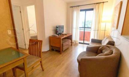 Flat disponível para locação entre a Av. Berrini e Marg Pinheiros, com 02 dorms e cozinha completa.