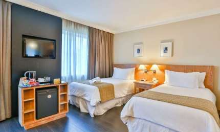 Flat Radisson Berrini para locação com 29m² contendo 1 dormitório e 1 vaga de garagem.