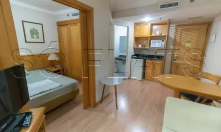 Flat em Pinheiros com 1 dormitório e 1 vaga de garagem disponível para locação
