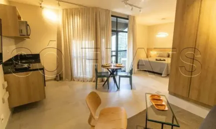 Flat no Itaim, entre a Av. Cidade Jardim e Faria Lima