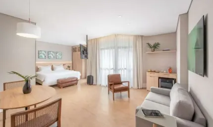 Flat no Itaim, prox a Av. Cidade Jardim, Faria Lima, Clube Pinheiros e Shopping Iguatemi