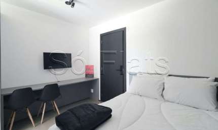 Studio disponível para locação no bairro de Moema contendo 22m², 1 dormitório e 1 vaga de garagem.