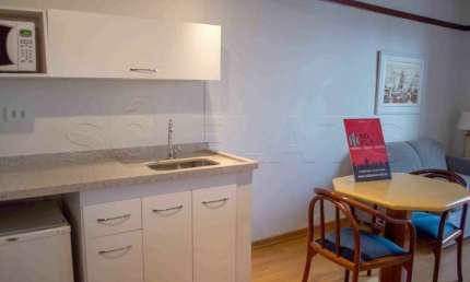 Apartamento para locação na Alameda Lorena, próximo ao Shopping Pamplona e Av. 9 de Julho