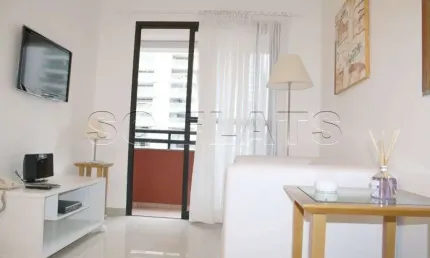 Flat na Berrini com excelente localização disponível para locação.