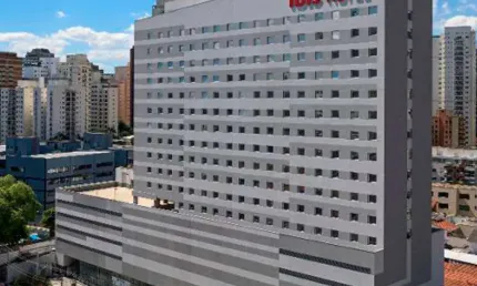 Ibis Ibirapuera exclusivo para invistimento no pool.