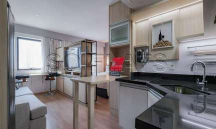 Flat totalmente mobiliado com excelente localização em Moema