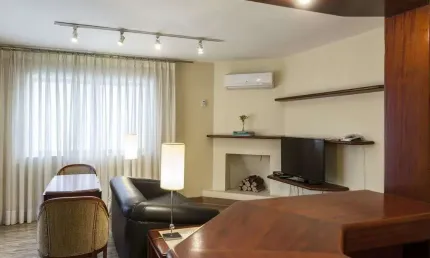 Flat La Residence Itaim disponível para venda com 02 dormitórios, 70m² e 02 vagas de garagem