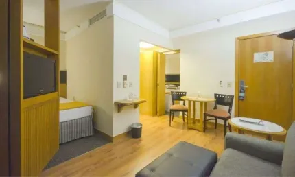 Flat Estanplaza International disponível para venda com 26m² e 01 vaga de garagem