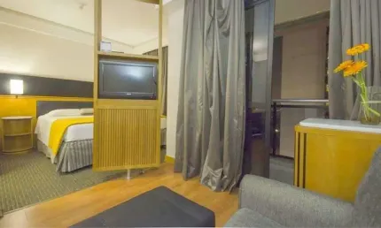 Flat Estanplaza International disponível para venda com 26m² e 01 vaga de garagem