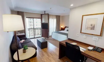 Flat Estanplaza nos Jardins, na Al Jaú com a Al. Campinas, prox a Av. Paulista