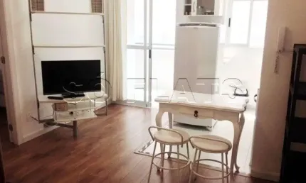 Flat para locação mobiliado e com serviços próximo do comércio em Moema 42m² sem fiador.