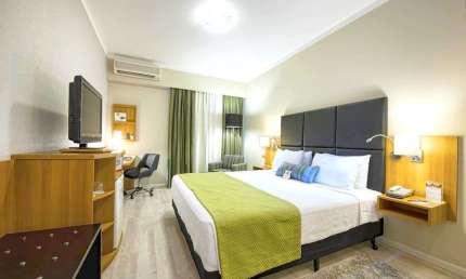 Flat com 1 quarto para alugar na Avenida Sabiá, 825, Moema, São Paulo