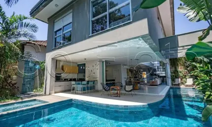 Casa alto padrão em Riviera de São Lourenço disponível para venda com 580m², 6 dormitórios e 4 vagas
