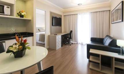 Flat estilo residencie em Moema, prox a Av. Ibirapuera, Acesso ao Metrô, Shopping e ao Pq Ibirapuera