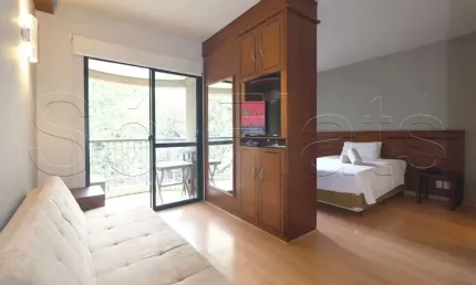 Clarion Faria Lima, flat disponível para locação com 40m², 1 dormitório e 1 vaga.
