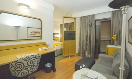 Flat Estanplaza International disponível para venda com 26m² e 01 vaga de garagem