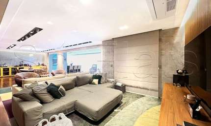 Residencial Maison Michelle, apartamento disponível para venda com 226m², 3 suítes e 4 vagas