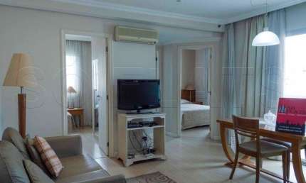 Flat andar baixo na Bela Vista com 02 dorms, prox a Av. Paulista e Rua da Consolação