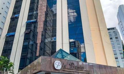 Flat Le Premier disponível para venda com 28m² e 01 vaga de garagem