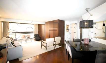 Apto alto padrão e mobiliado em Moema, com 3 dorms 2 vagas, próx ao Shopping do Ibirapuera.