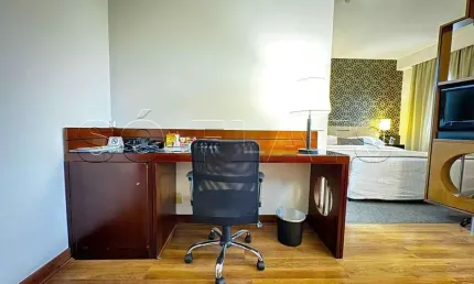 Flat Estanplaza Funchal disponível para venda com 30m², 01 dorm e 01 vaga de garagem