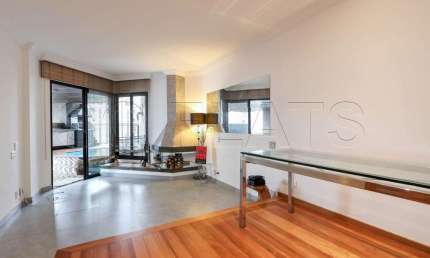 Apto The Regent, disponível para locação com 78m², 01 dorm e 02 vagas de garagem.
