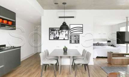 Residencial Geo Berrini, apto disponível para locação contendo 63m², 1 dormitório e 1 vaga.