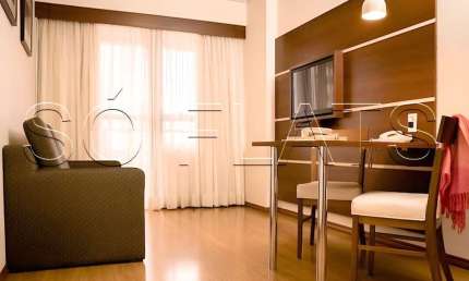 Mercure Curitiba Golden, disponível para investir, com 78m² e 1 dormtiório
