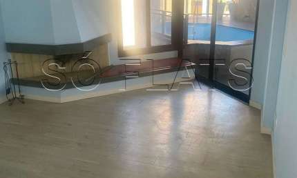 Apto no The Regent, apto disponível para locação com 78m², 01 dorm e 02 vagas de garagem.