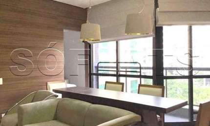 Flat alto padrão para locação no Itaim, prox a Av. Favia Lima e Cidade Jardim