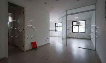 Edifício biscayne tower, sala comercial disponível para locação contendo 42m² e 1 vaga de garagem.