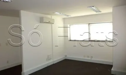 Sala Comercial Vila Olímpia Offices, sala disponível para locação com 112m² e 04 vagas de garagem.