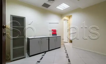 Sala comercial no The First Office Lorena disponível para locação 30m² com 1 vaga.