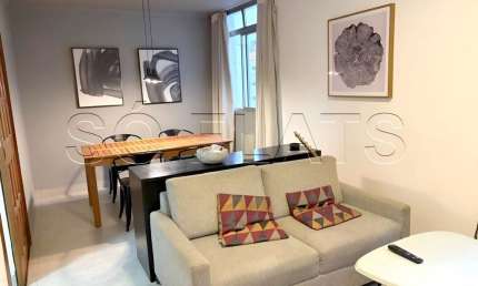Residencial Sobradão, flat disponível para locação contendo 85m², 2 dormitórios e 2 vagas.