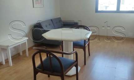 Flat no Ninety para locação com 33m², 1 dormitório e 1 vaga de garagem nos Jardins.