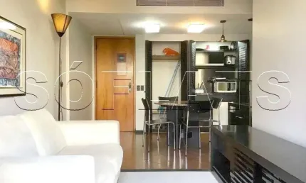 Flat em Pinheiros, prox a estação Fradique Coutinho do Metrô, cercado de ótimos bares e restaurantes