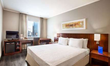 Apartamento mobiliado e com serviços no Tryp Nações Unidas