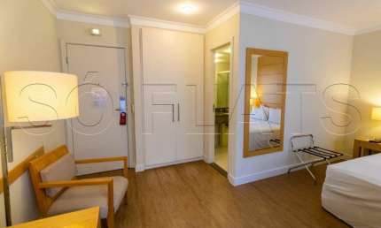 Flat totalmente mobiliado com 25m² 1 dorm, 1 vaga para investimento ou moradia.