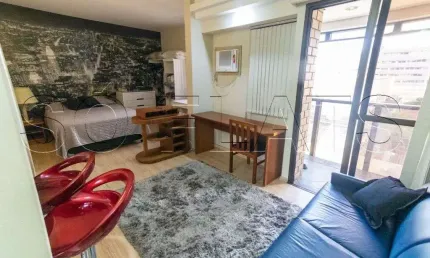 Q.I Flat totalmente mobiliado em Moema com 1 dorm disponível para locação com entrada imediata.