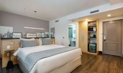 Flat totalmente mobiliado disponível para venda com 28m² e 01 vaga de garagem