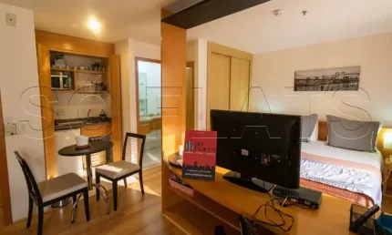 Flat Transamerica Jardins mobiliado com lavanderia no prédio, com 1 dormitório.
