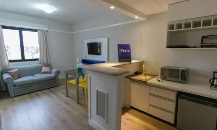 Flat com 1 dormitório no Jardim Paulista próximo a Av. Paulista e ao Shopping Pamplona mobiliado.