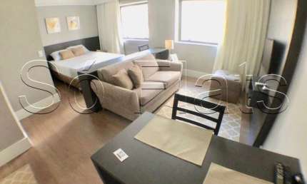 Apartamento totalmente reformado e diferenciado no miolo do bairro mais charmoso de SP.