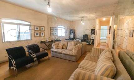 Oportunidade de investimento ou moradia 2 Dorms 80m²