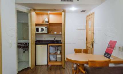 Flat mobiliado em Pinheiros 28m² 1 dormitório e 1 vaga  para locação.