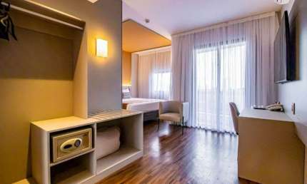 Apartamento à venda no Tatuapé totalmente mobiliado.