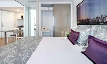 Flat mobiliado disponível para venda com 30m² e 01 vaga de garagem