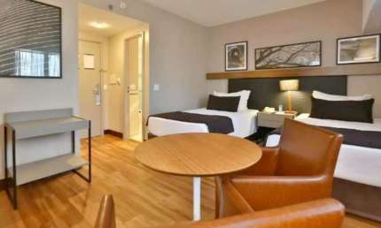 Locação Wyndham São Paulo Berrini 1 Suíte 29m² 1 vaga para locação.